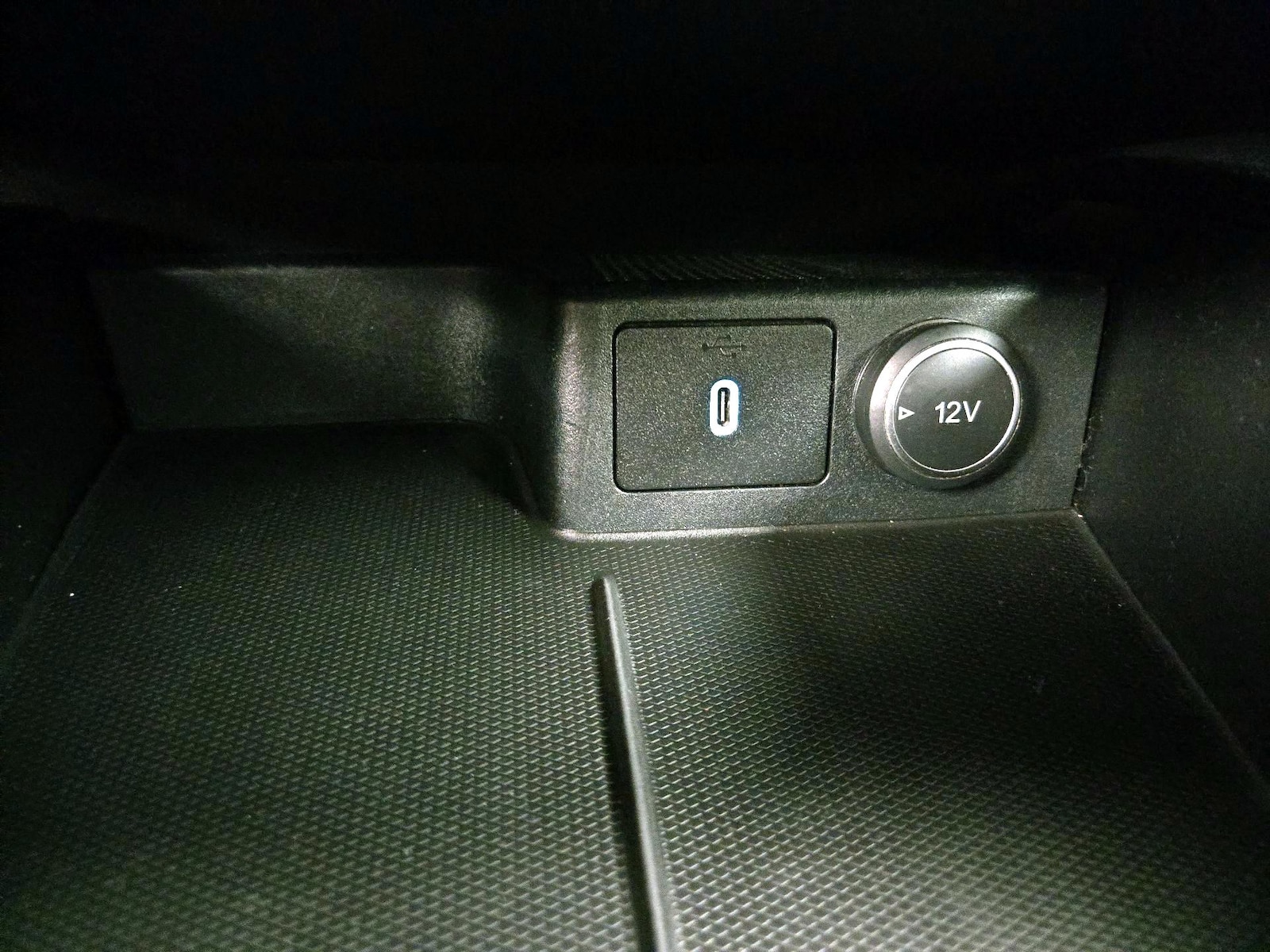2020 Ford Escape SE - Photo 20