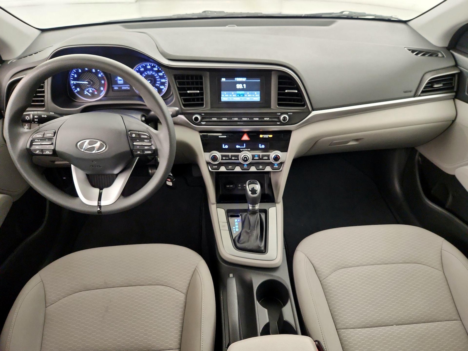 2020 Hyundai Elantra SE - Photo 10