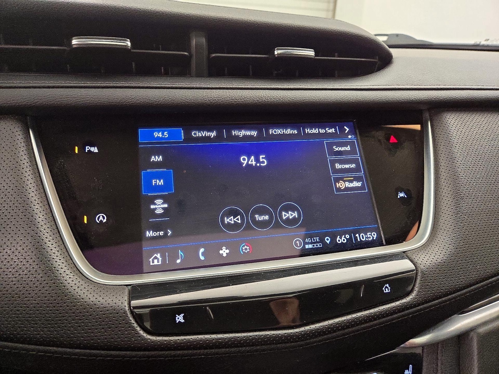 2024 Cadillac XT6 Luxury - Photo 16