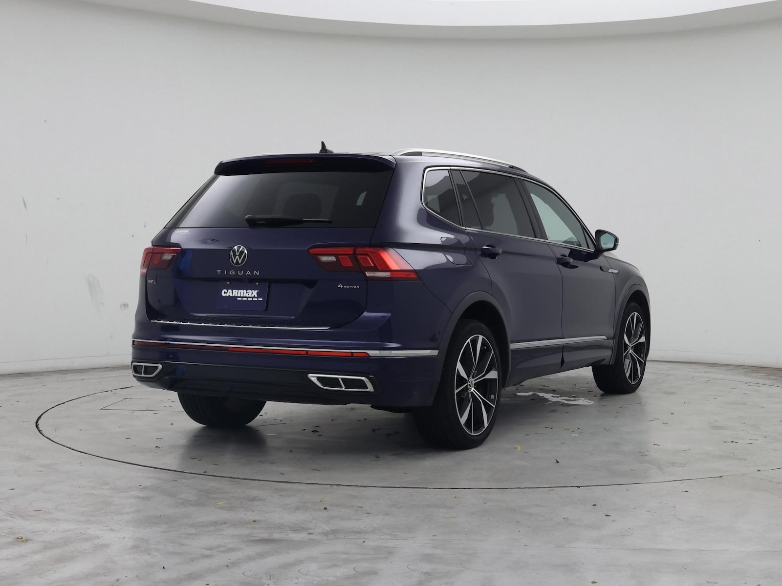 2024 Volkswagen Tiguan SEL R-LINE - Photo 9