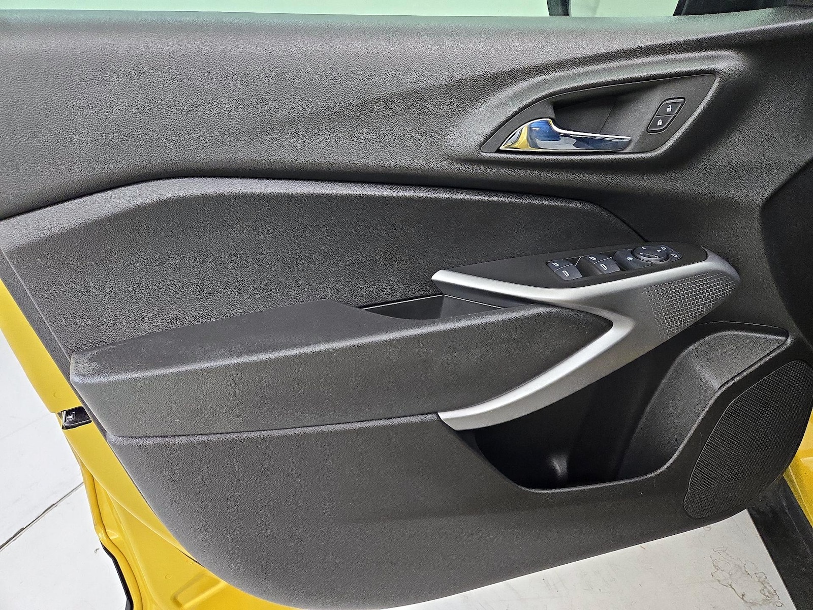 2024 Chevrolet Trax RS - Photo 13