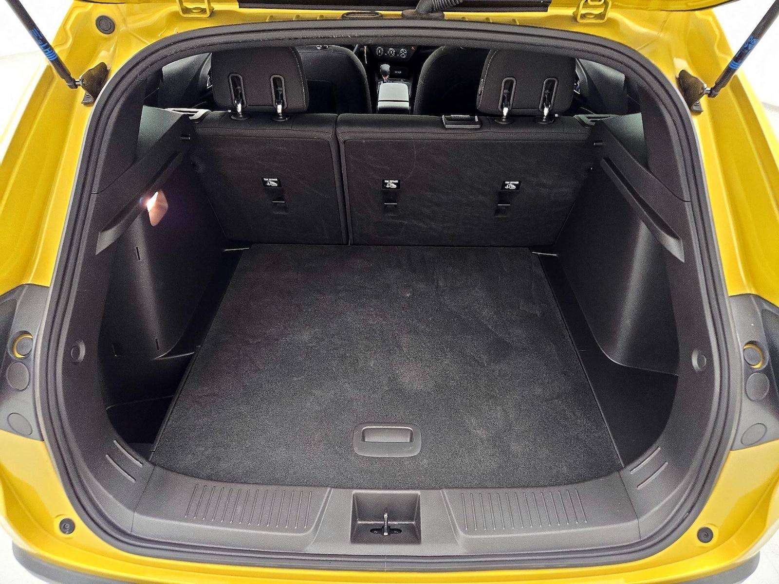 2024 Chevrolet Trax RS - Photo 22
