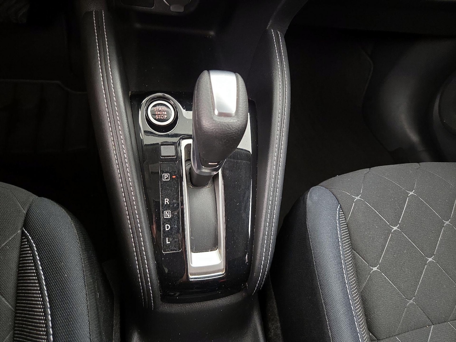 2018 Nissan Kicks S - Photo 18
