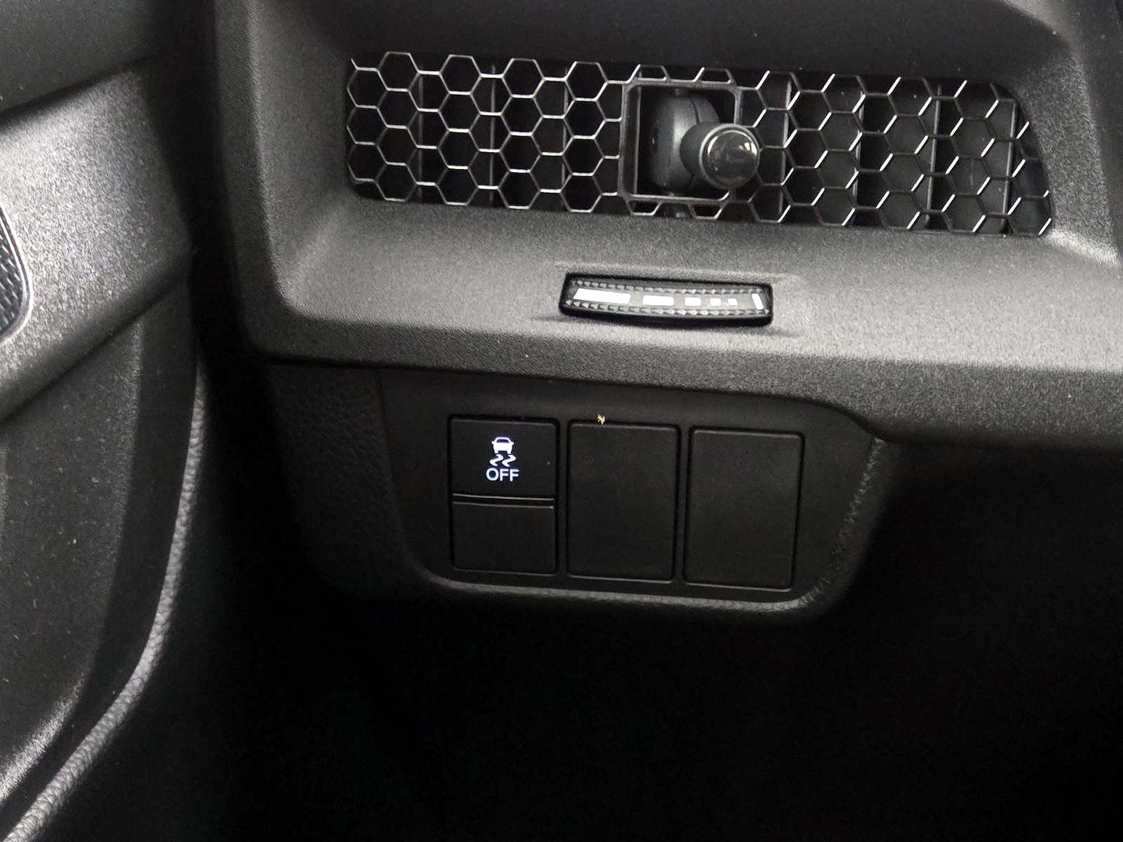 2024 Honda CR-V LX - Photo 14