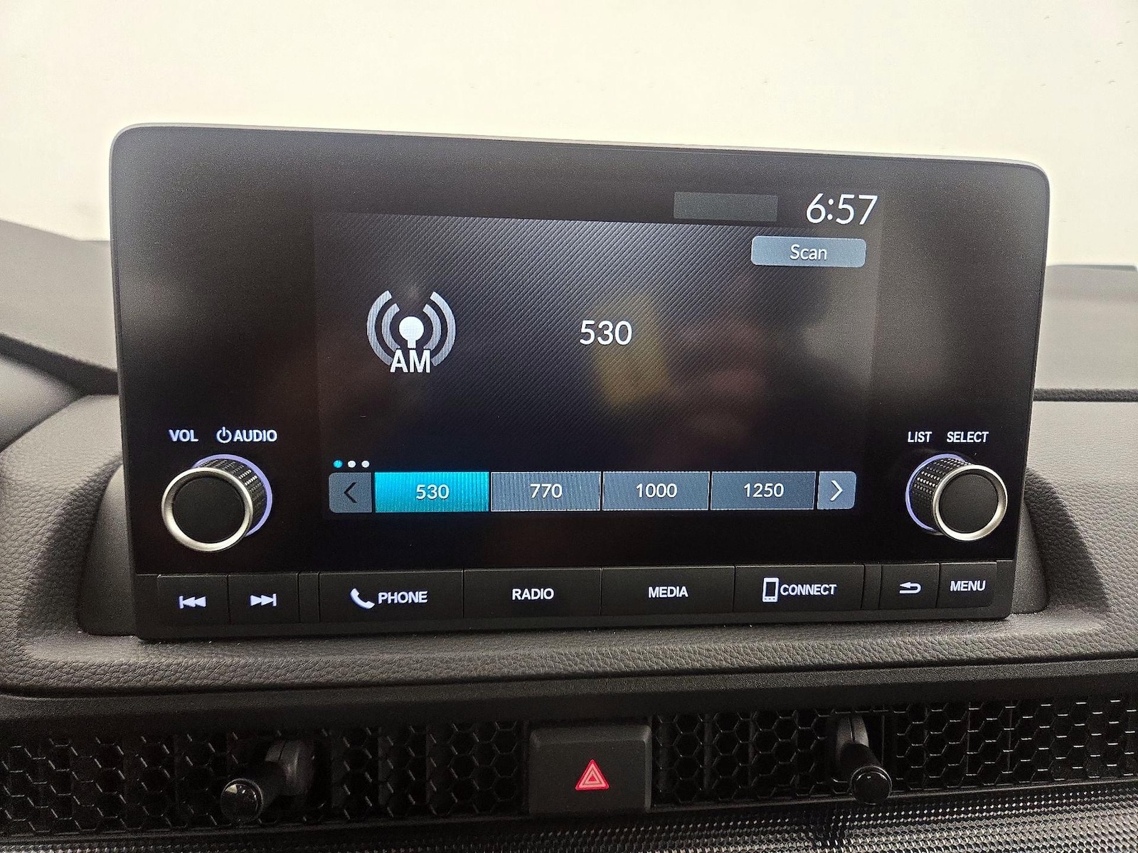 2024 Honda CR-V LX - Photo 16