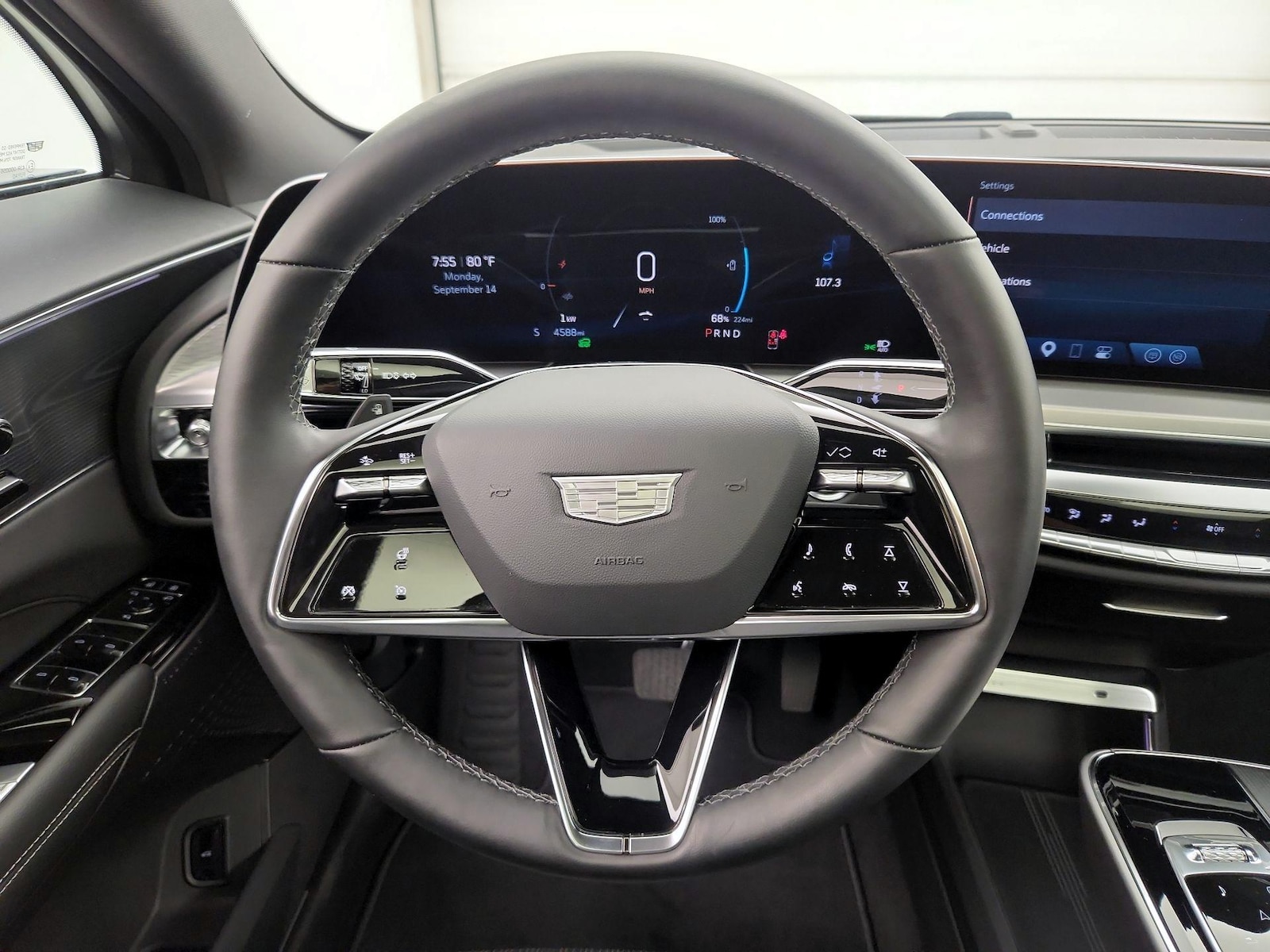 2025 Cadillac LYRIQ Luxury 1 - Photo 11