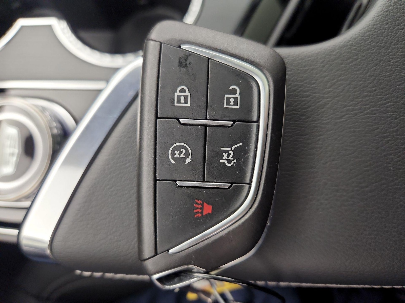 2025 Cadillac LYRIQ Luxury 1 - Photo 23