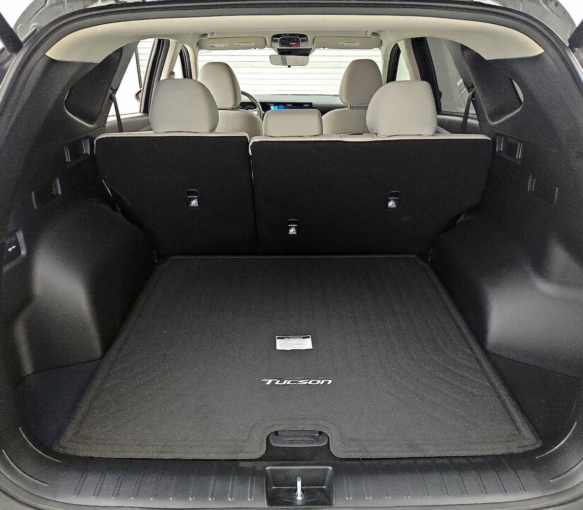 Trunk/Cargo (Seats Up)