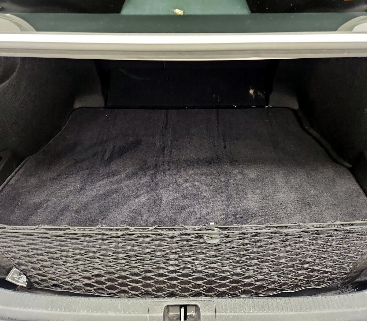 Trunk/Cargo (Seats Up)