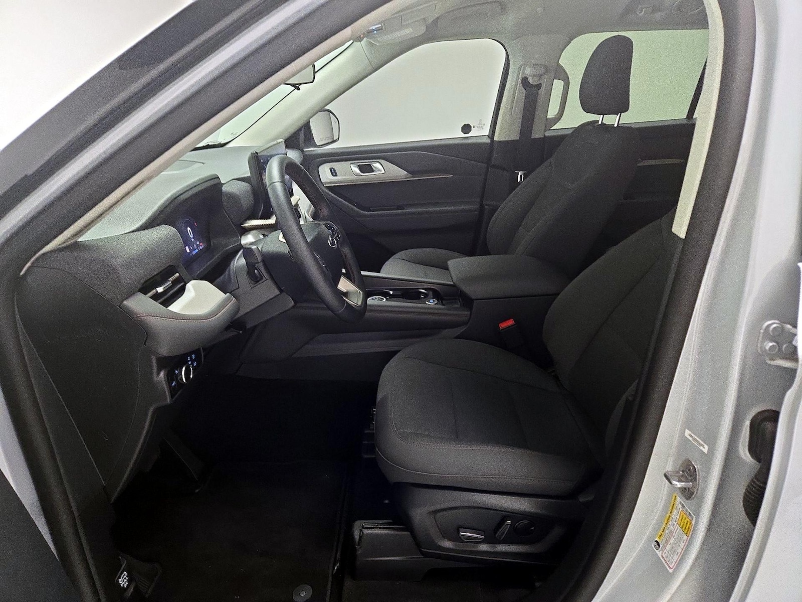 2026 Ford Explorer - Photo 12