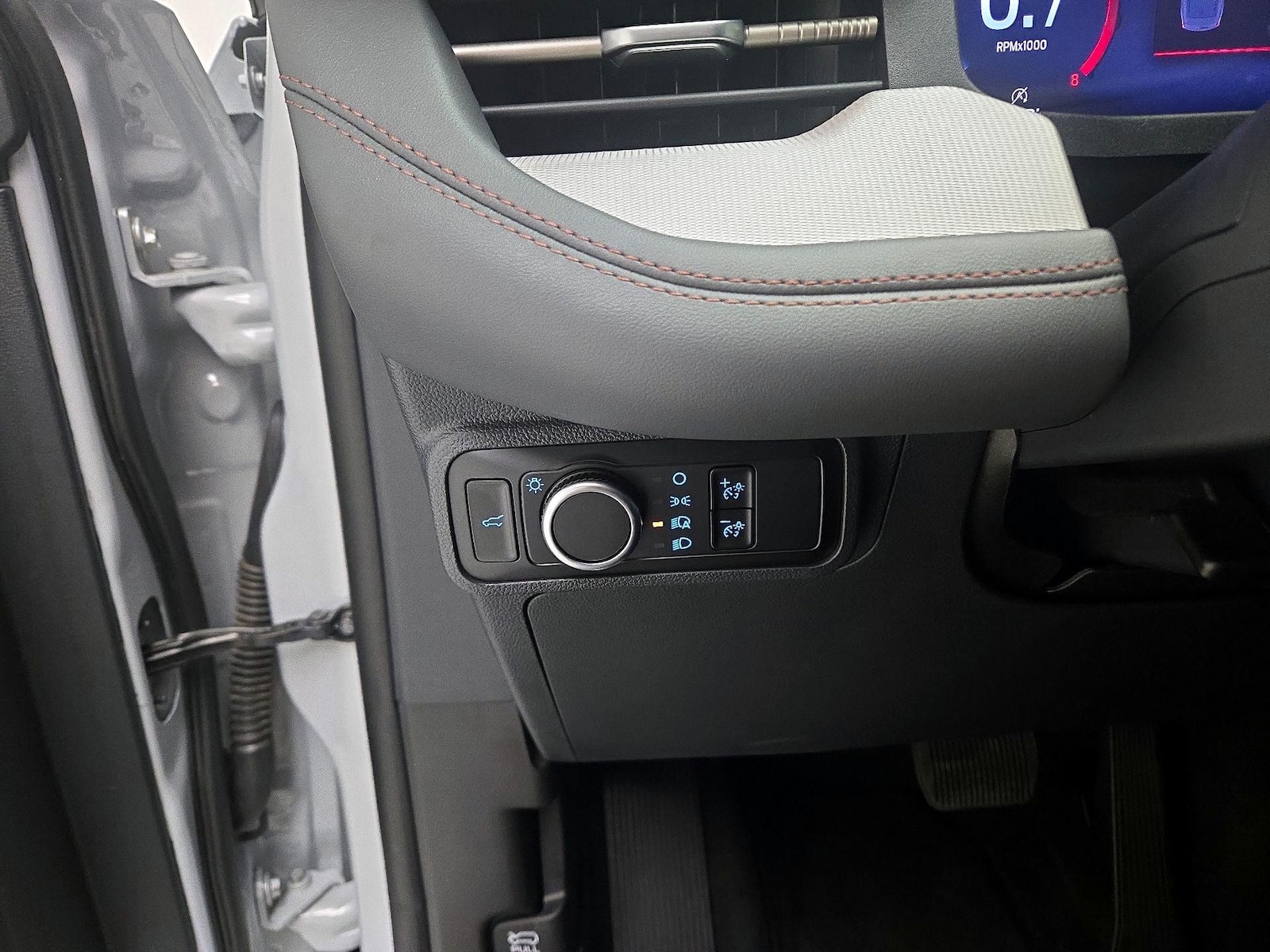 2026 Ford Explorer - Photo 14