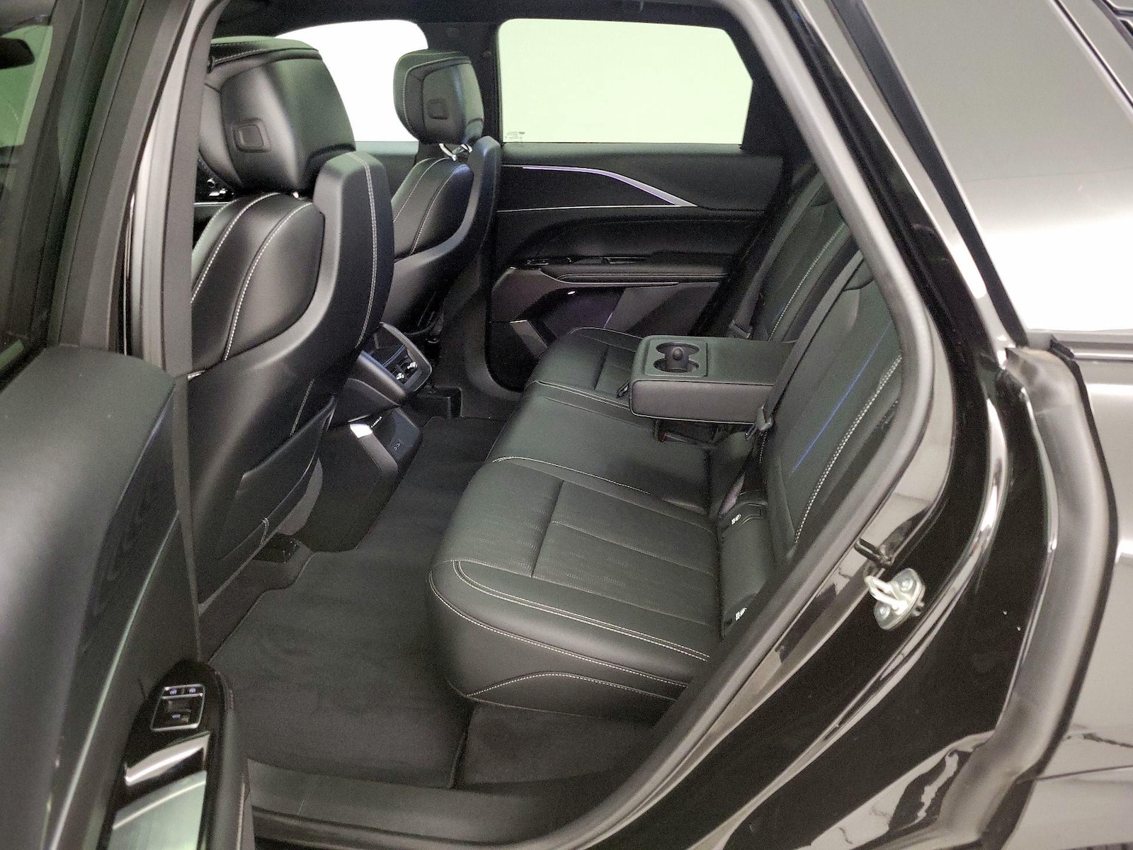 2025 Cadillac LYRIQ Sport 1 - Photo 20