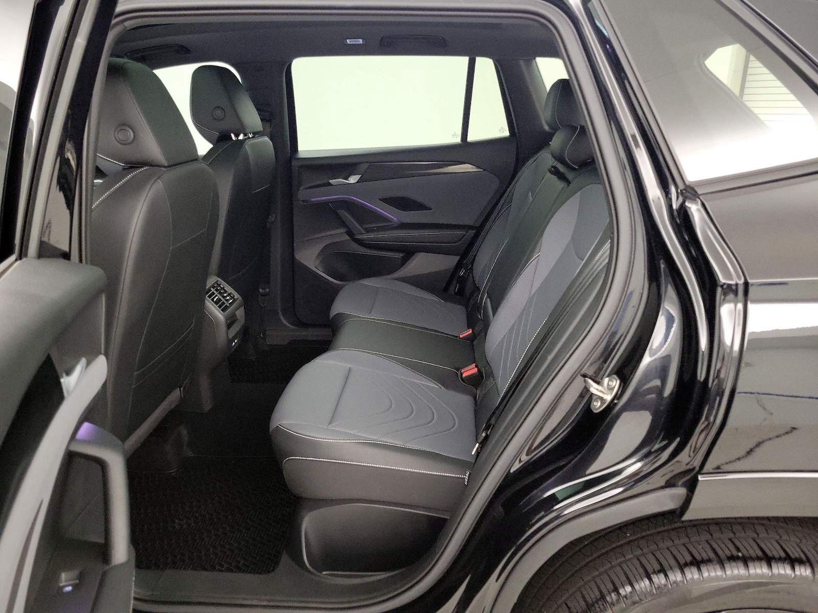 2025 Volkswagen Tiguan SE R-LINE BLACK - Photo 21