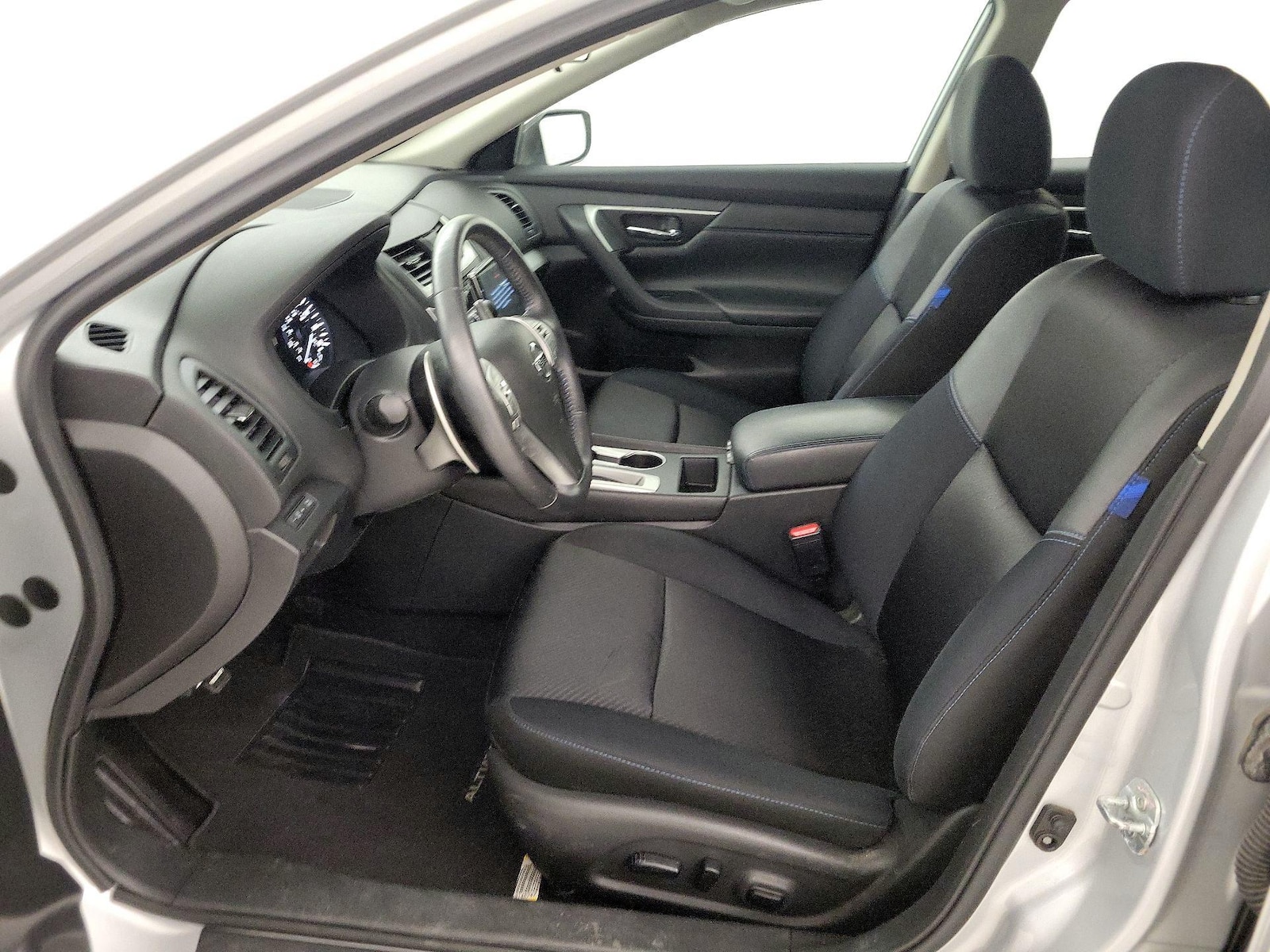 Power Seat(s) & Side Airbags