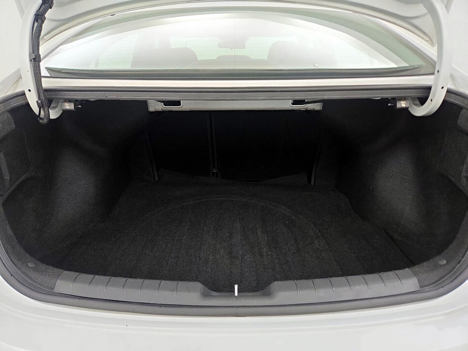 2020 Hyundai Elantra SE - Photo 21