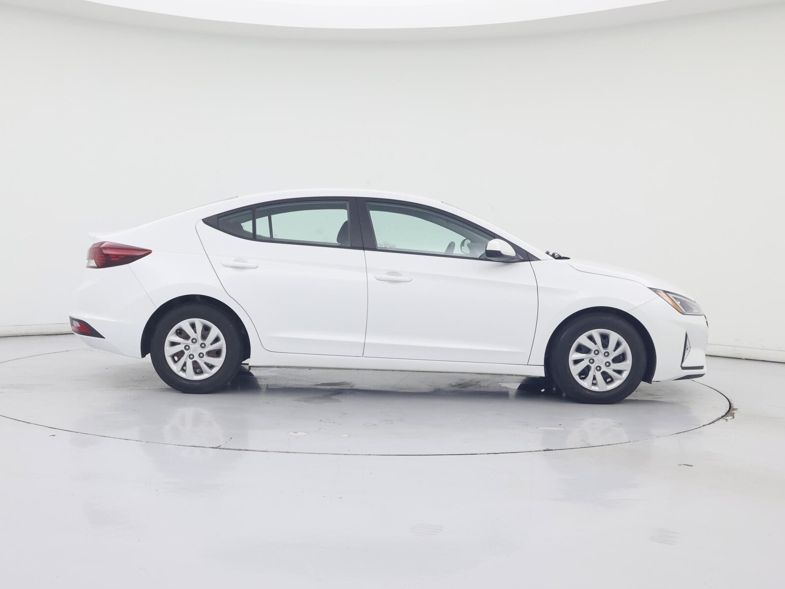 2020 Hyundai Elantra SE - Photo 8
