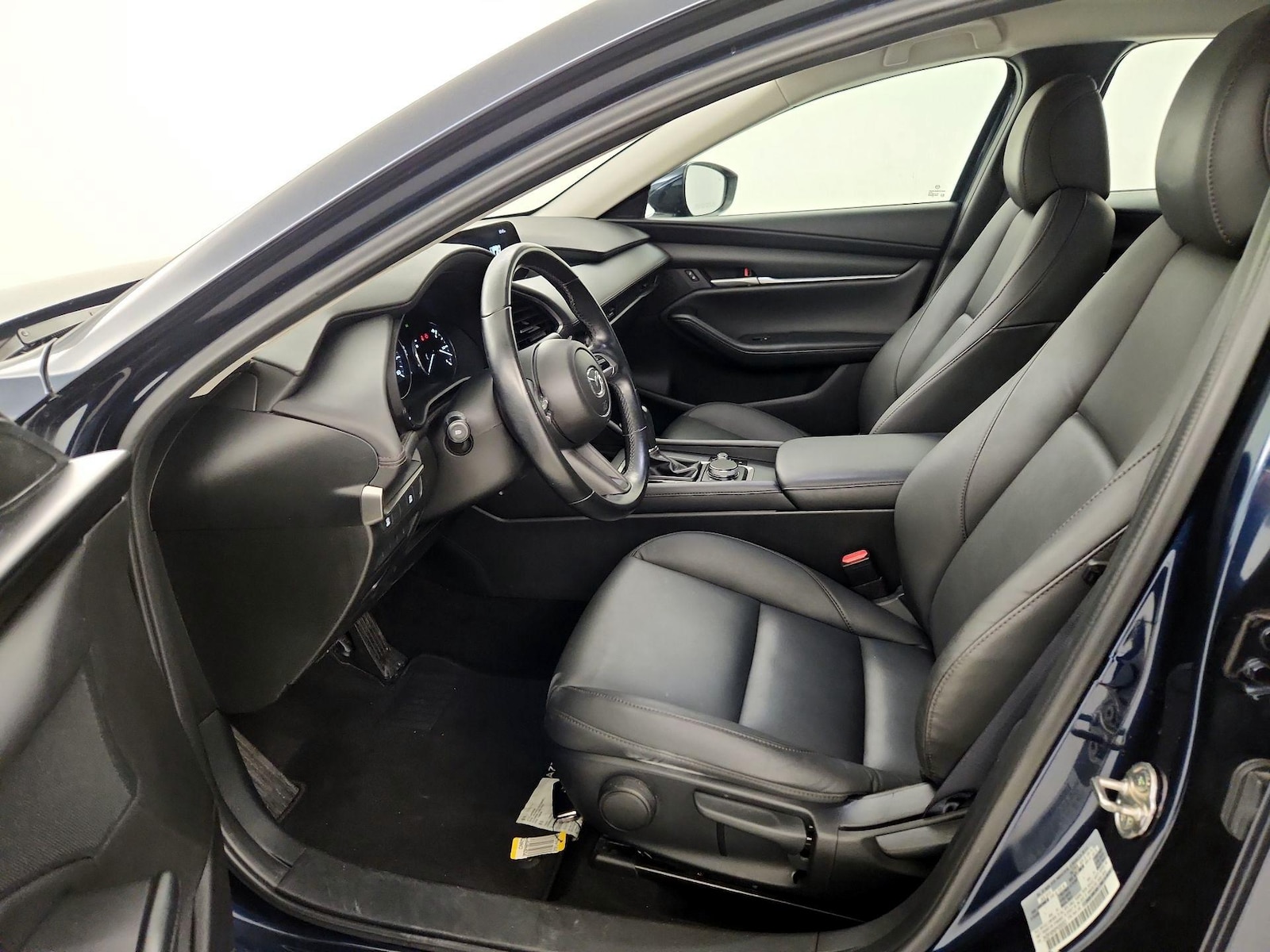 Side Airbags & Leatherette Seats