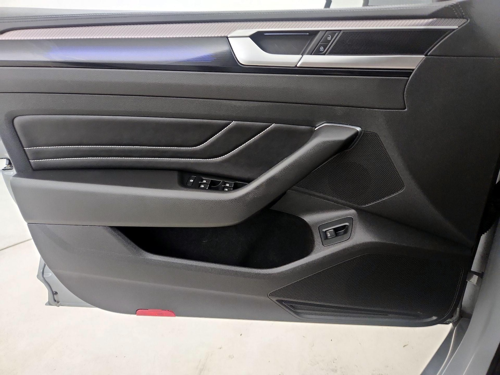 2023 Volkswagen Arteon SEL R-Line - Photo 13
