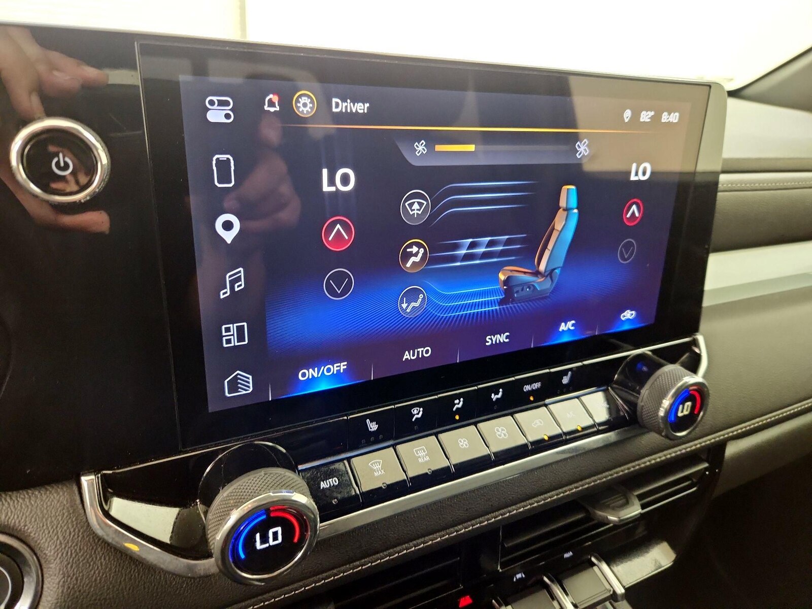 2026 Chevrolet Colorado LT - Photo 18