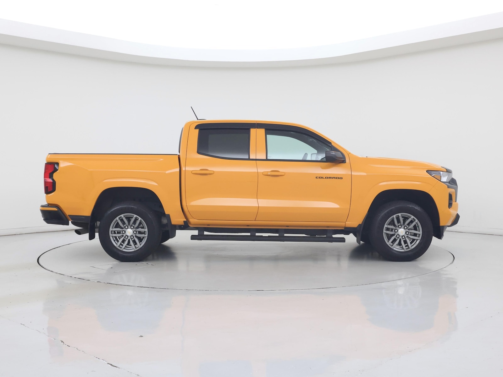 2026 Chevrolet Colorado LT - Photo 8