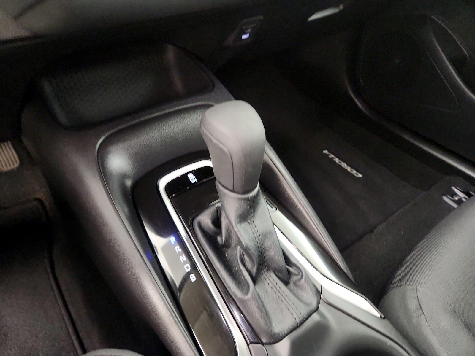 2026 Toyota Corolla LE - Photo 18