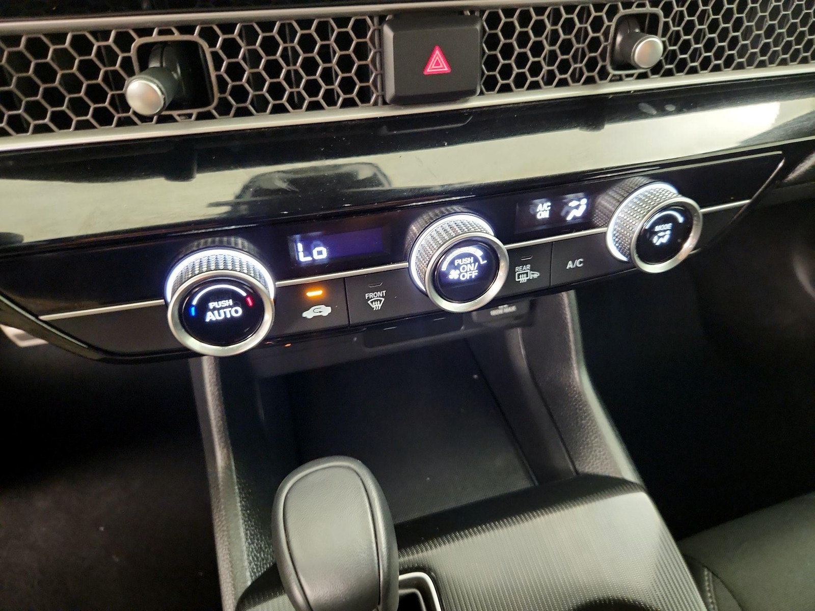 2025 Honda Civic Sport - Photo 17