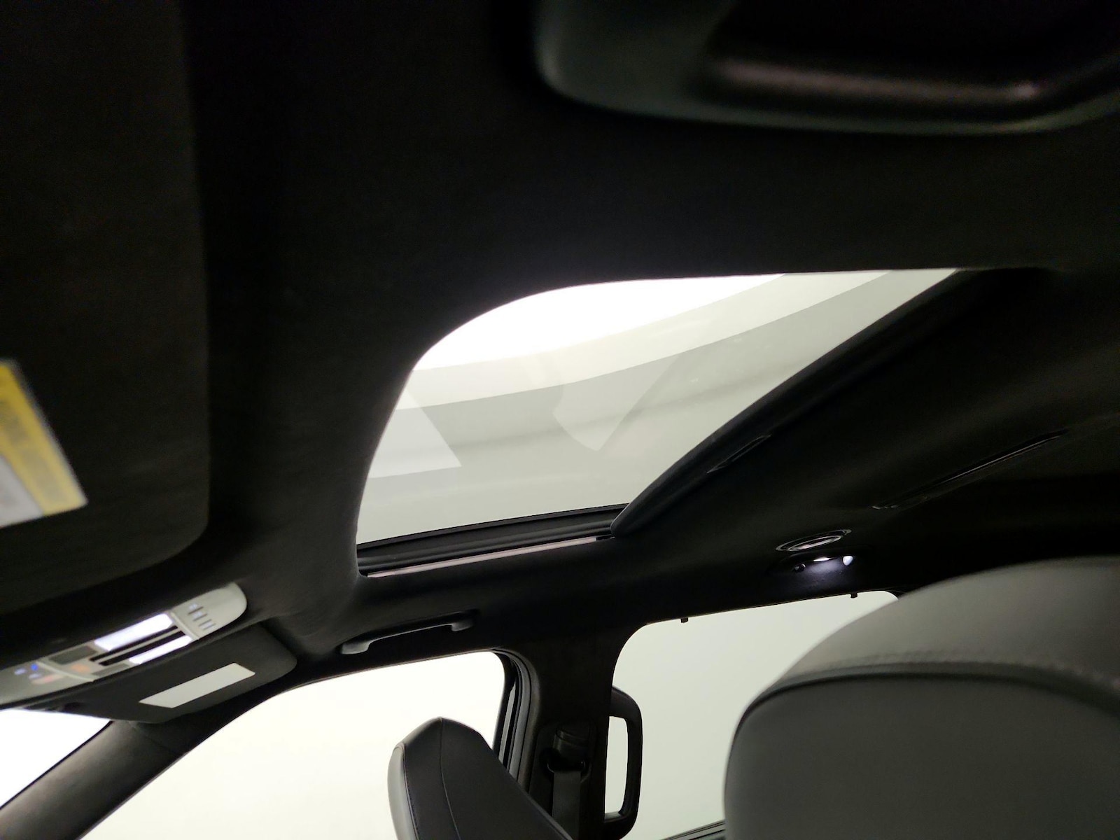 Sunroof(s) & Skylight(s)