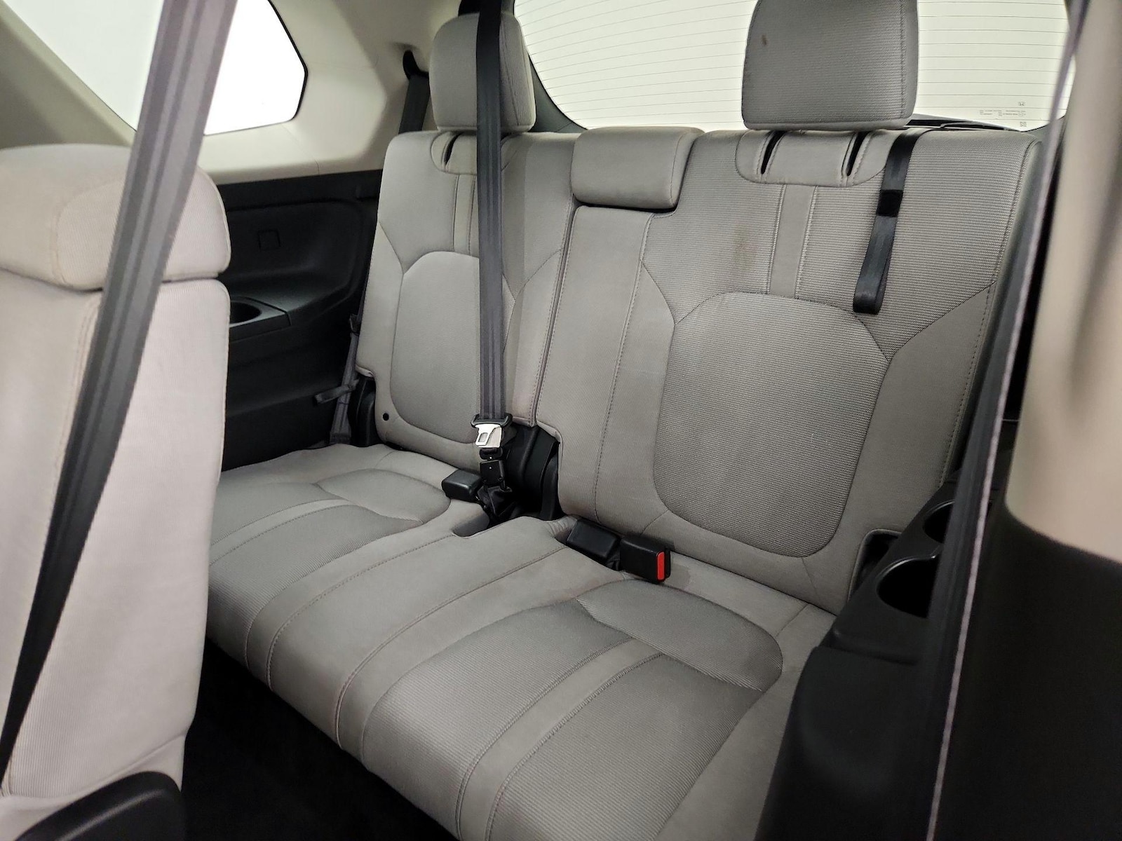 2024 Honda Pilot LX - Photo 21