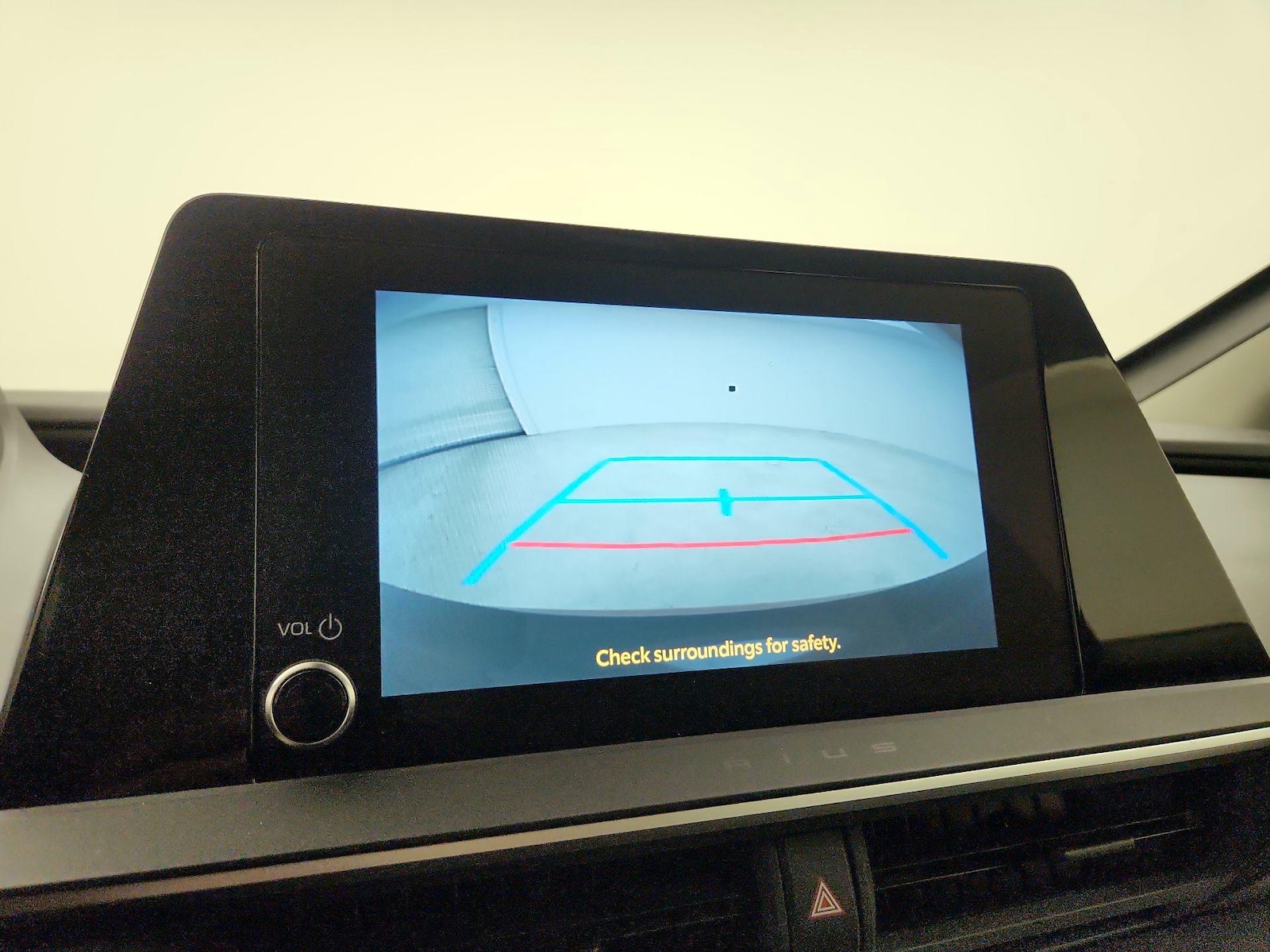 2025 Toyota Prius Nightshade - Photo 15