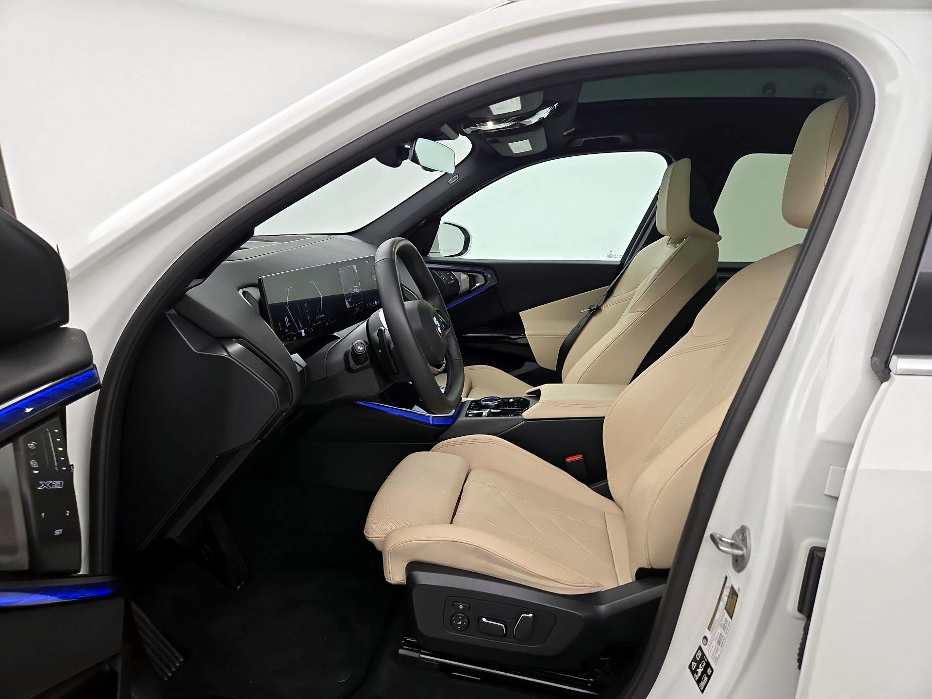 Thumbnail: 2026 BMW X3 - 11