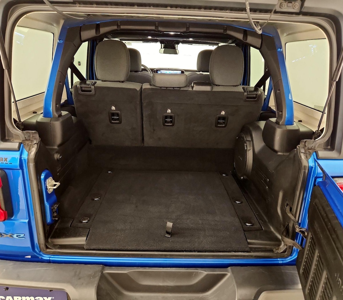 Trunk/Cargo (Seats Up)