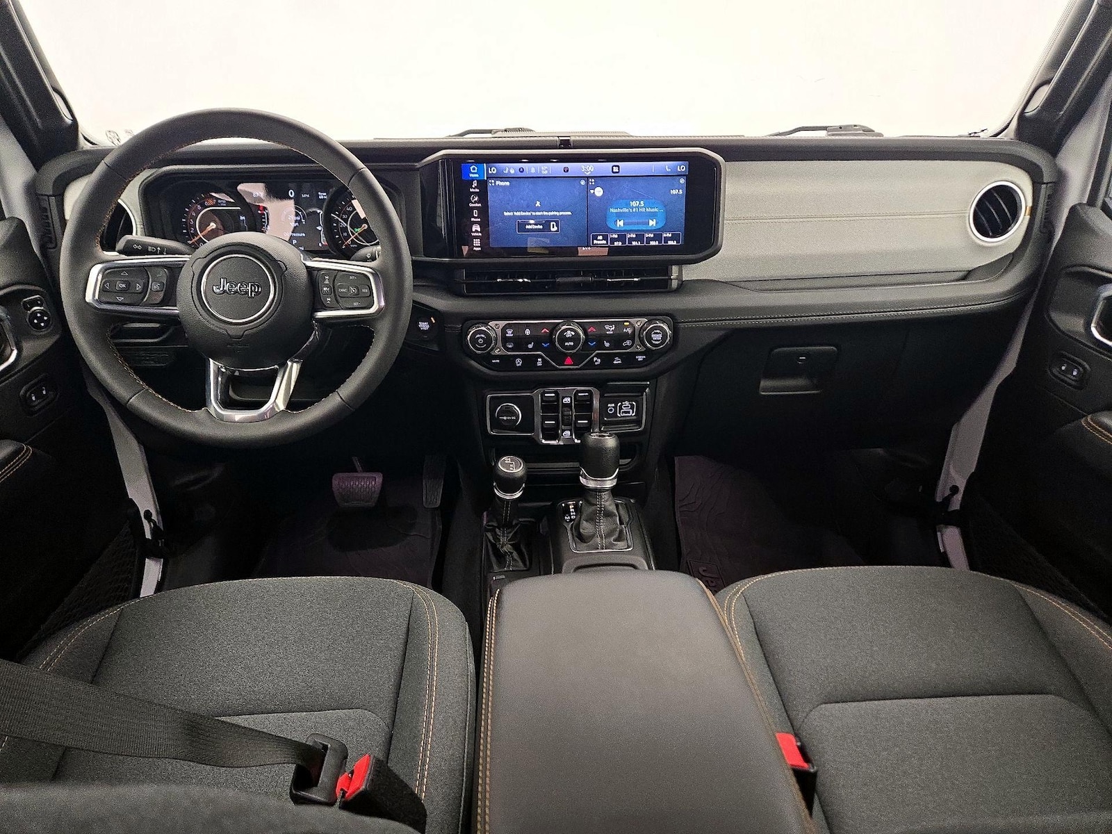 2024 Jeep Wrangler 4-Door Sahara - Photo 10
