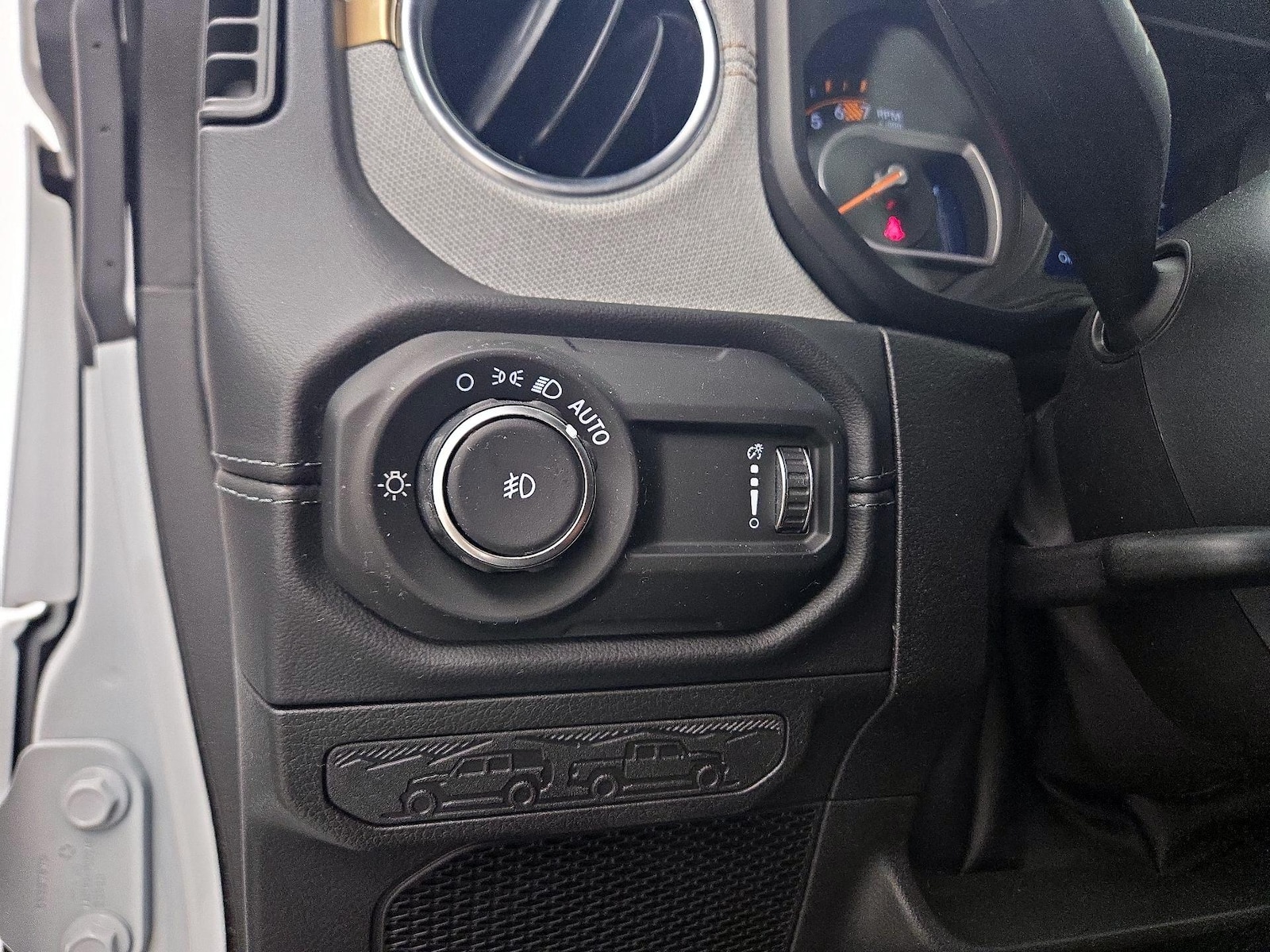 2024 Jeep Wrangler 4-Door Sahara - Photo 14
