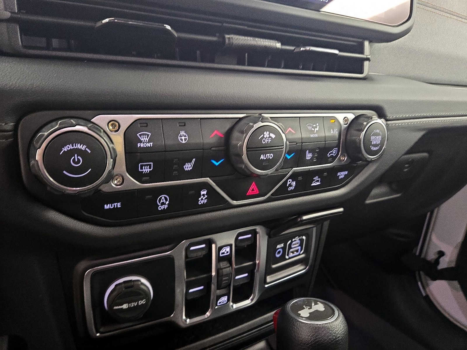 2024 Jeep Wrangler 4-Door Sahara - Photo 17