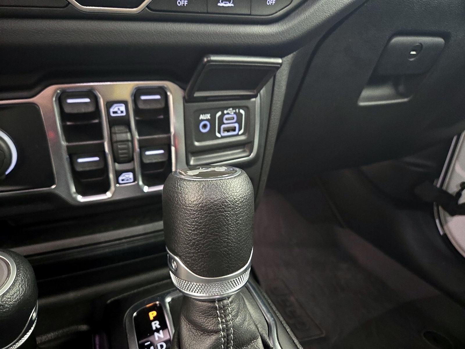 2024 Jeep Wrangler 4-Door Sahara - Photo 19
