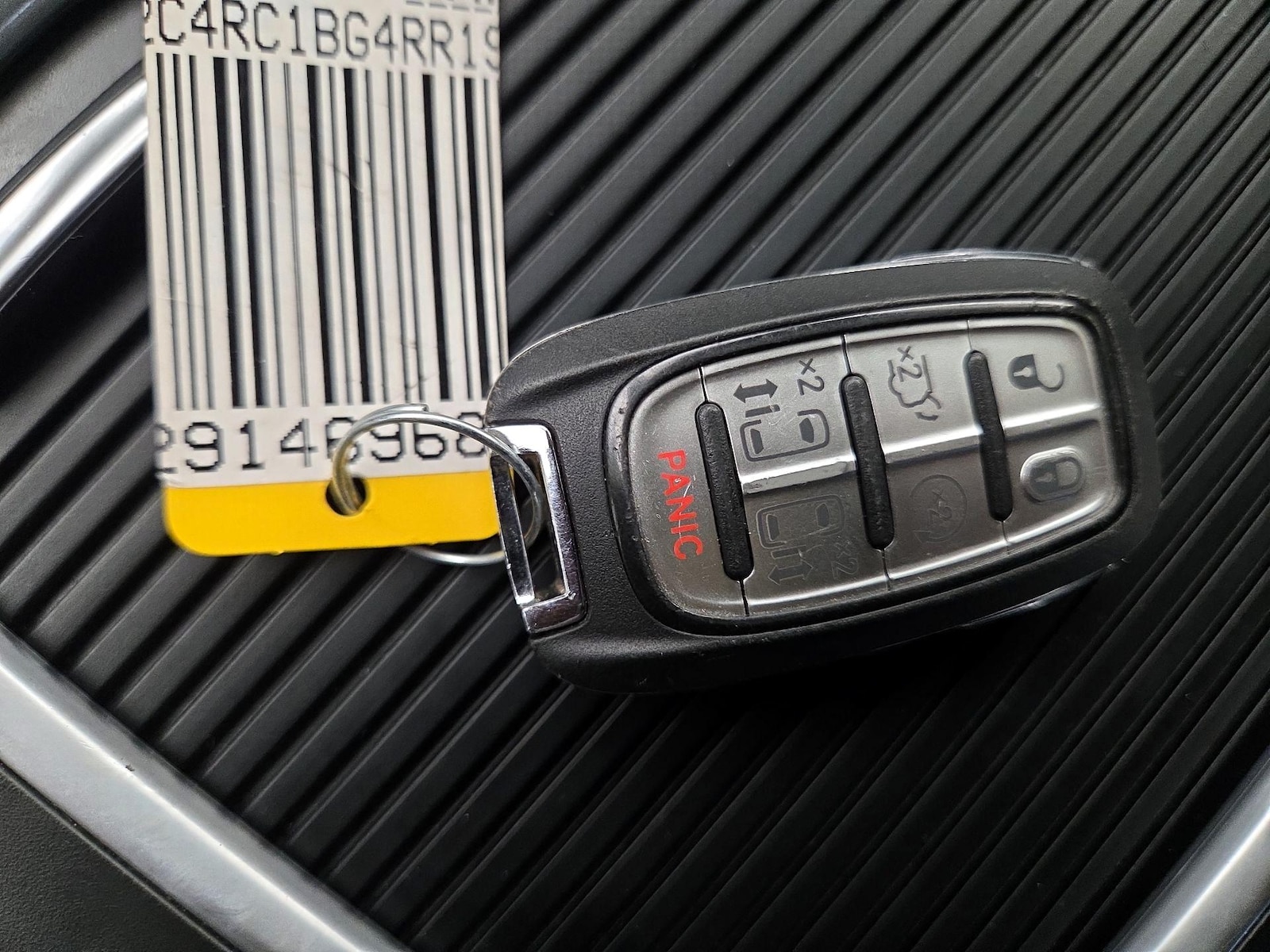 2024 Chrysler Pacifica Touring L - Photo 24