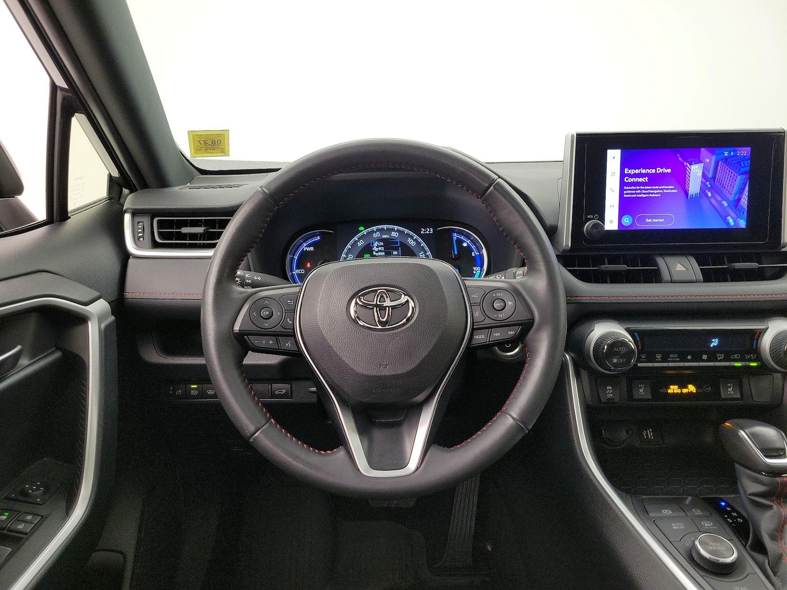 2024 Toyota RAV4 SE - Photo 11
