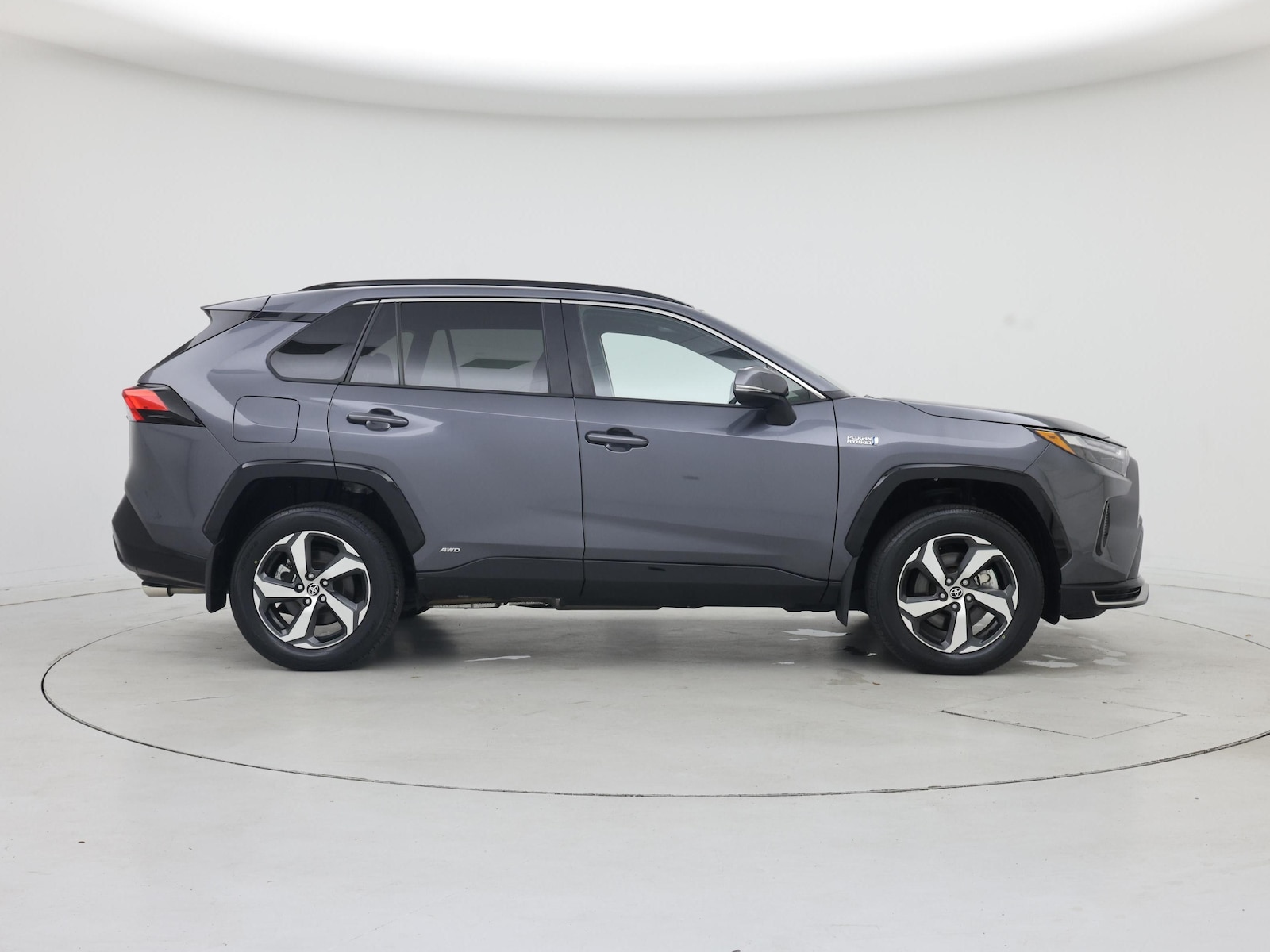 2024 Toyota RAV4 SE - Photo 8