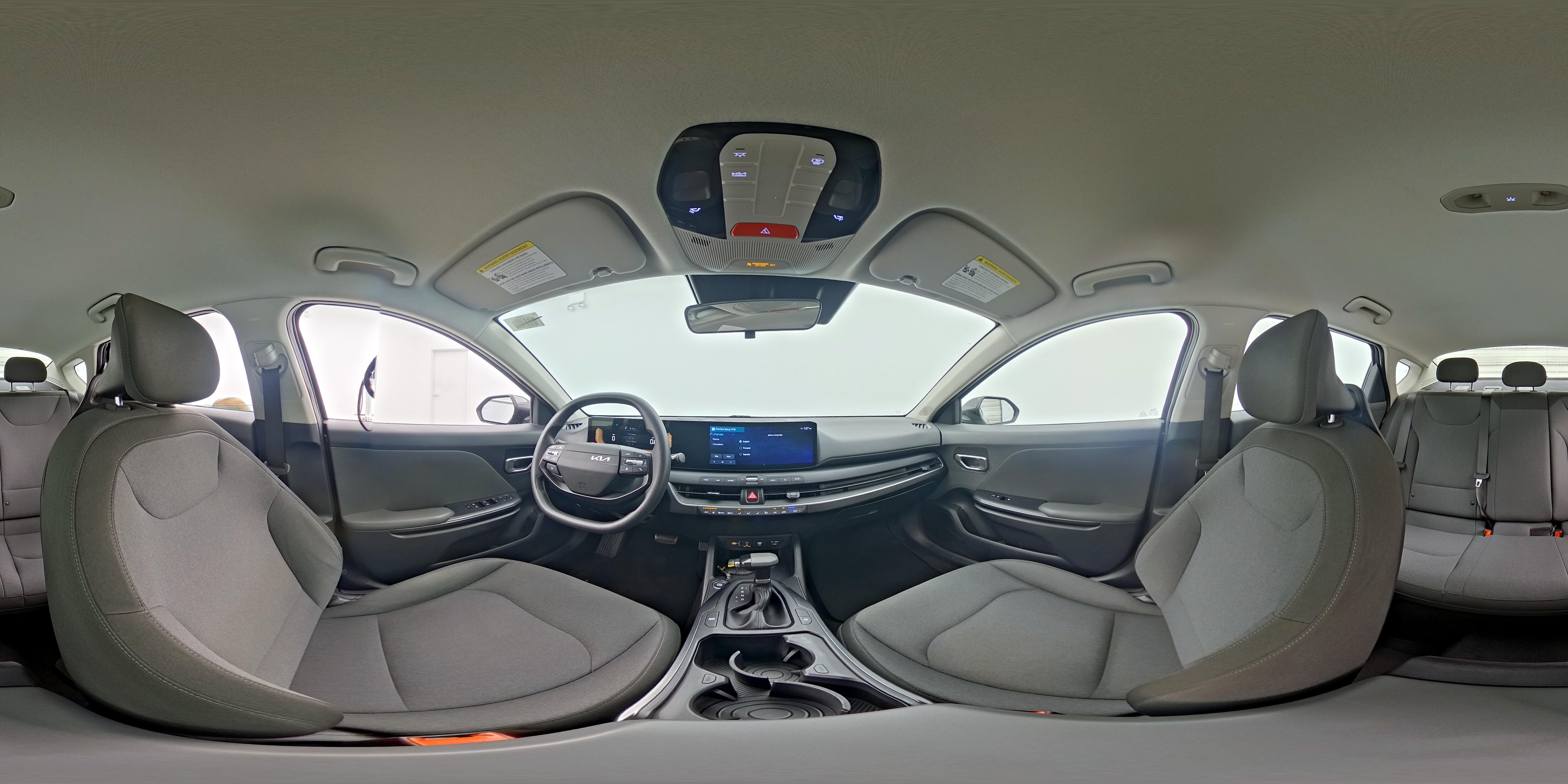 2025 Kia K4 LXS - Photo 24