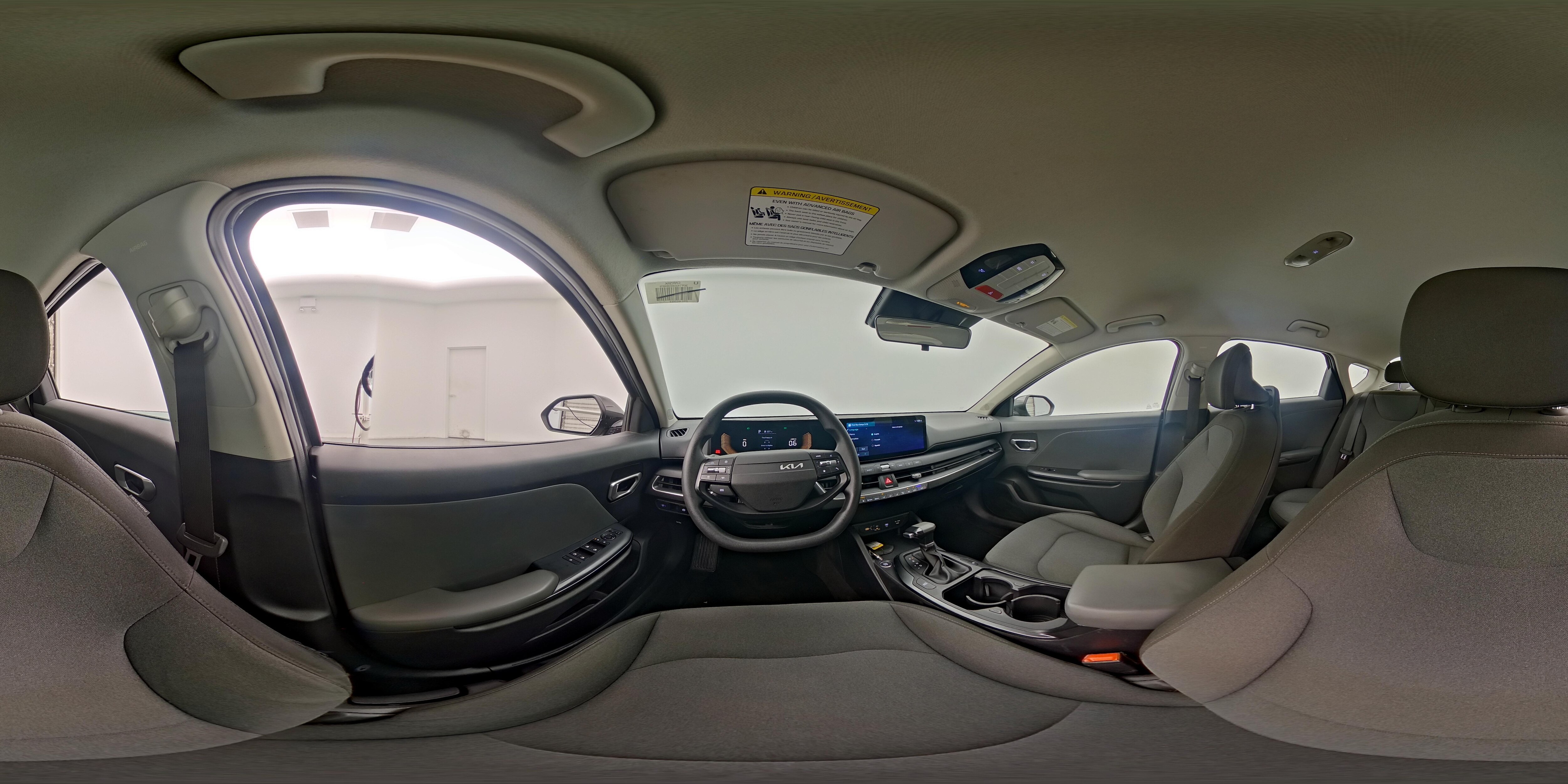 2025 Kia K4 LXS - Photo 26