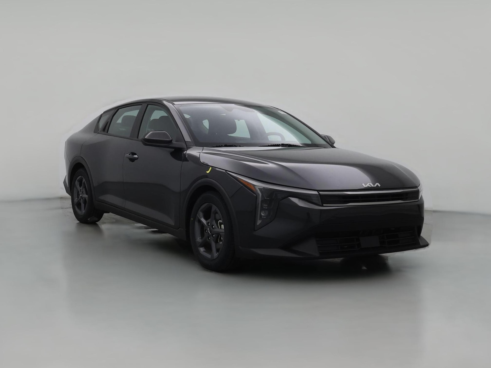 2025 Kia K4 LXS - Photo 1