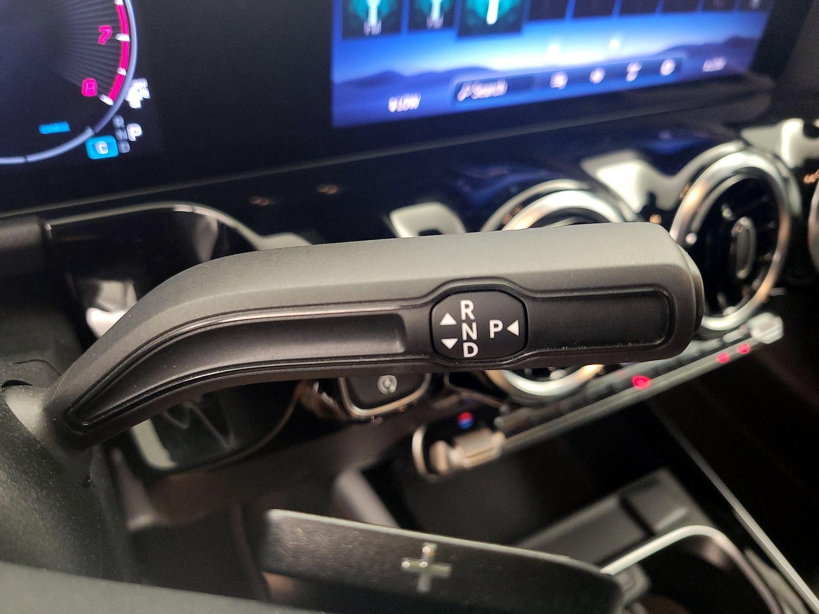 2025 Mercedes-Benz GLA GLA250 - Photo 19