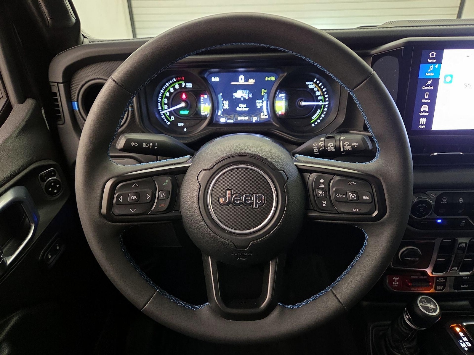 2024 Jeep Wrangler 4xe Rubicon 4XE - Photo 11