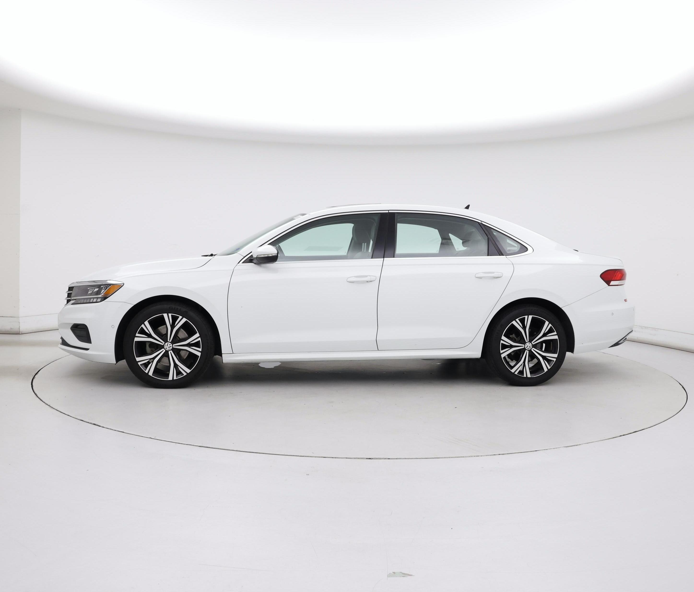 Thumbnail: 2020 Volkswagen Passat - 3