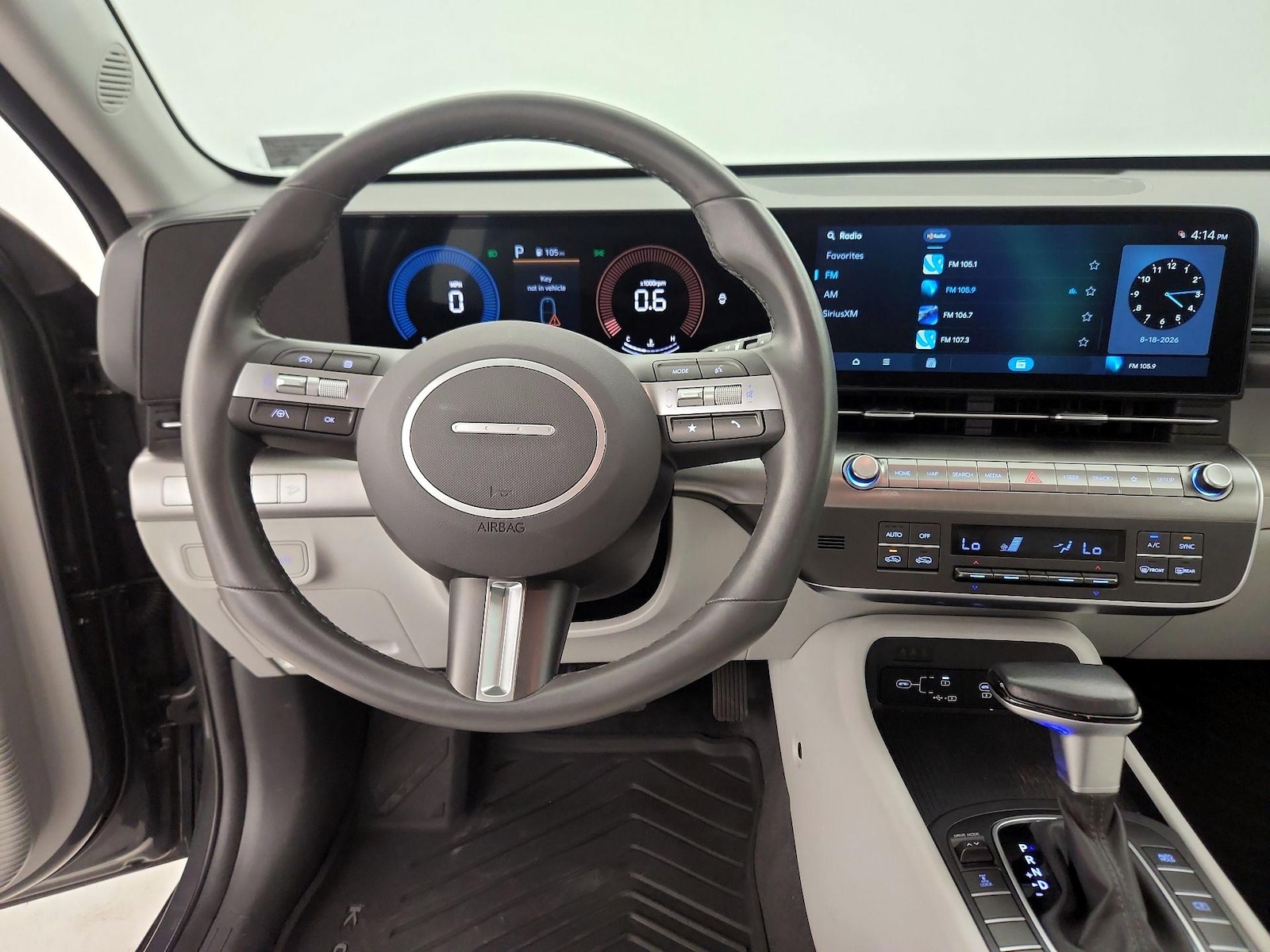 2025 Hyundai Kona SEL - Photo 11