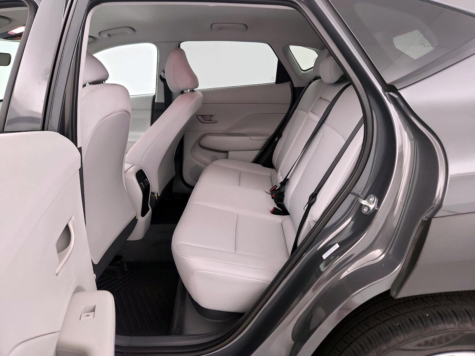 2025 Hyundai Kona SEL - Photo 20