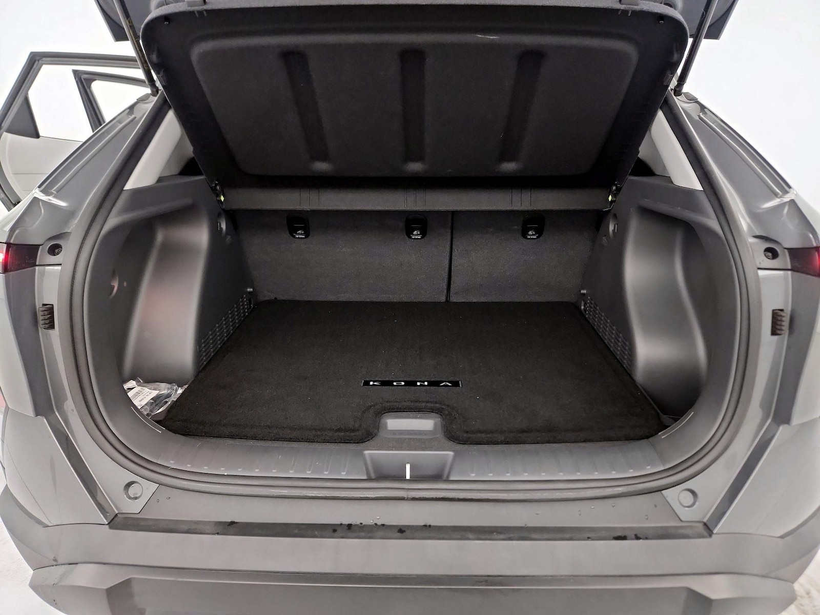 2025 Hyundai Kona SEL - Photo 21