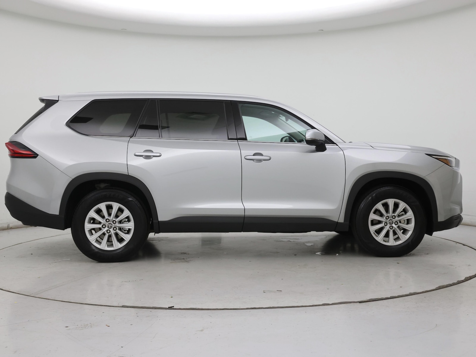 2026 Toyota Grand Highlander XLE - Photo 8