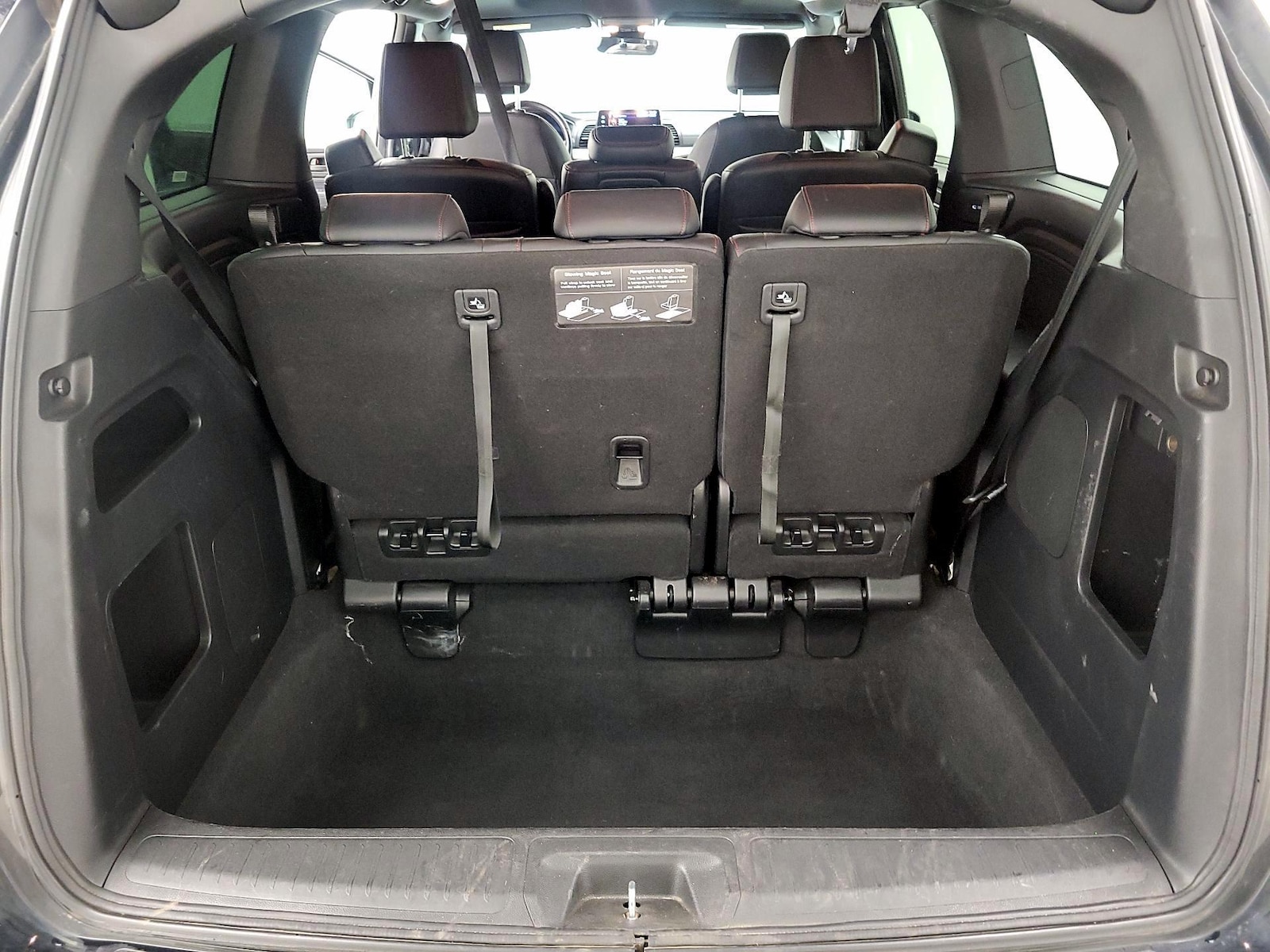 2025 Honda Odyssey Sport L - Photo 17
