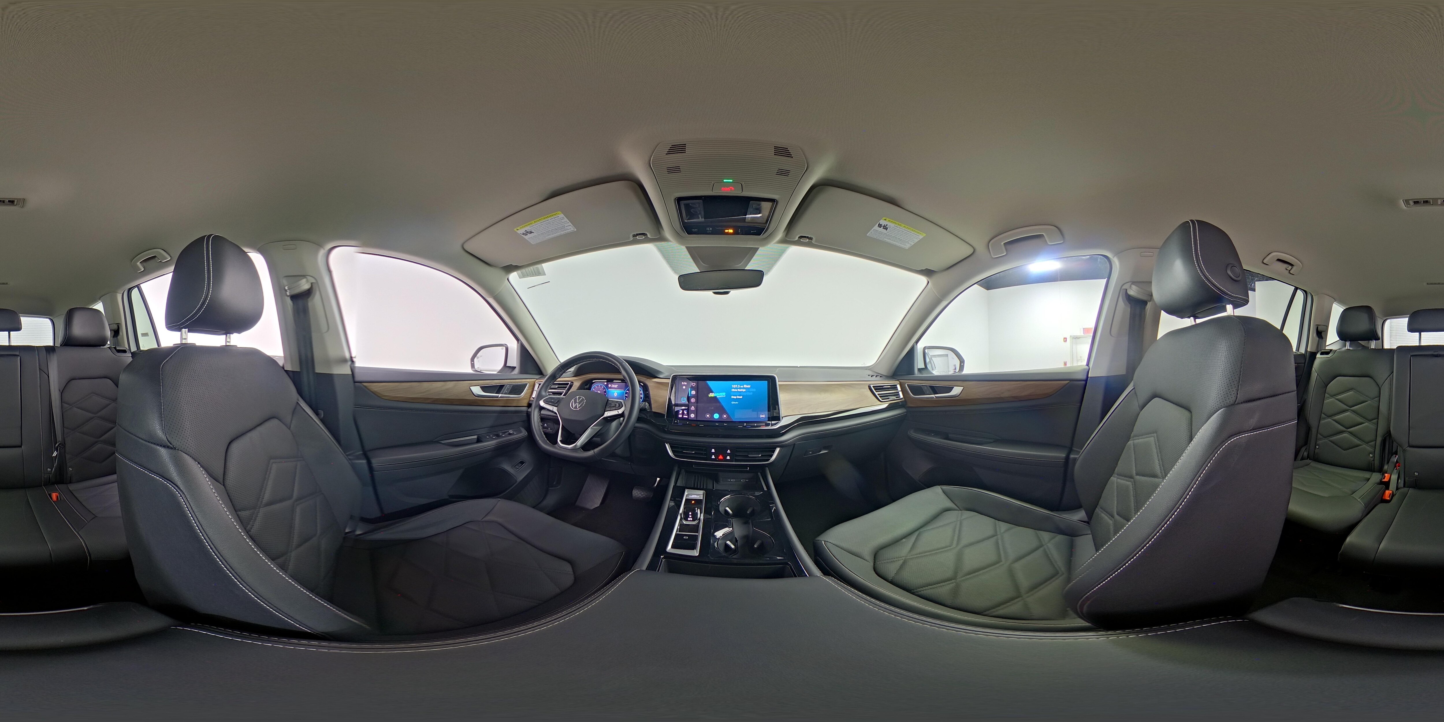 2025 Volkswagen Atlas SE w/Tech - Photo 26
